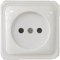 Розетка одинарная открытой установки без з/к, белый, LK Standard (813304) Розетка без заземляющих контактов с защитными шторками