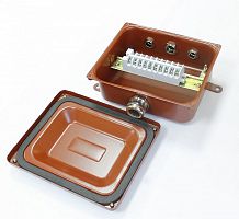 КС-10 УХЛ1,5 IP65 латунный ввод (zeta30335) Коробка соединительная