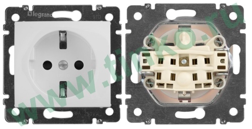 Розетка Valena 2К+3 10/16А, белый (774420) Розетка