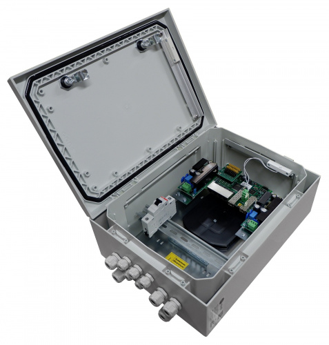 Tfortis PSW-2G4F-Box Коммутатор для подключения 4 камер Tfortis PSW-2G4F-Box Коммутатор для подключения 4 камер